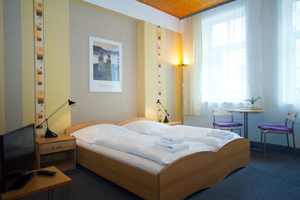 Hotel Neun 3/4 سيل المظهر الخارجي الصورة