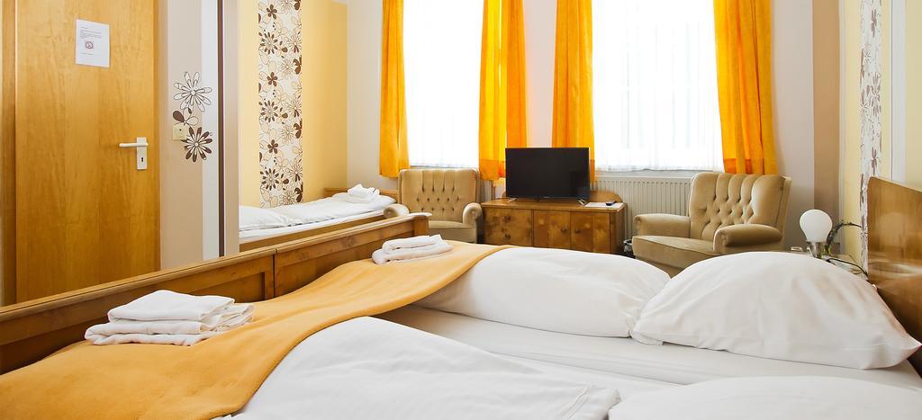 Hotel Neun 3/4 سيل المظهر الخارجي الصورة