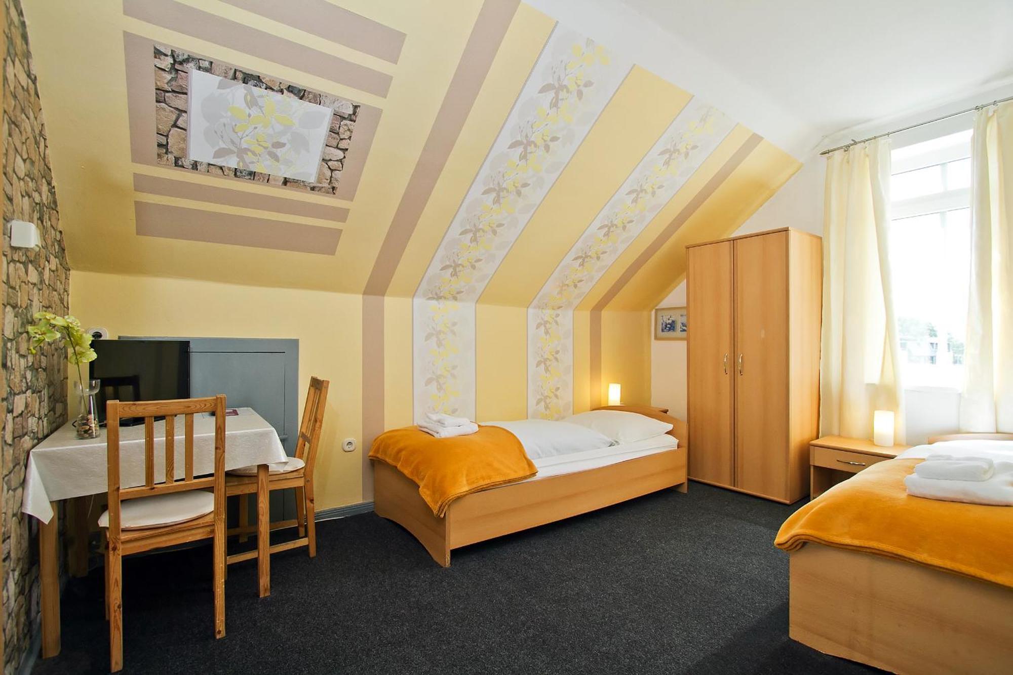 Hotel Neun 3/4 سيل المظهر الخارجي الصورة